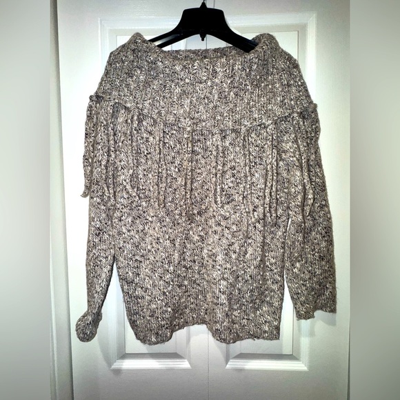 Chico’s Women's Gray Knit Sweater cowel neck off-shoulder w tassles Sz 2P VGUC - Picture 1 of 7